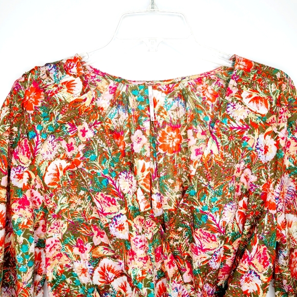 Free People Party Playlist surplice VNeck floral print blouse - Picture 3 of 12